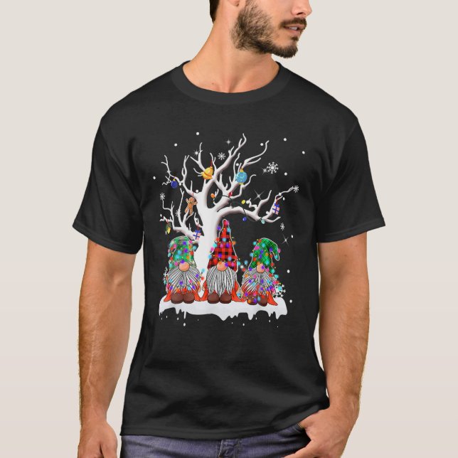 Camiseta Búfalo de gnomo lindo con luz de árbol de Navidad  (Anverso)