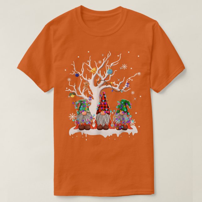 Camiseta Búfalo de gnomo lindo con luz de árbol de Navidad  (Diseño del anverso)