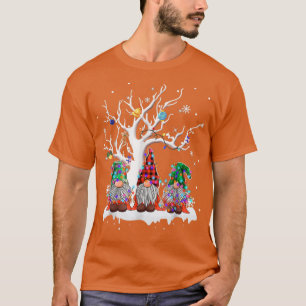 Camiseta Búfalo de gnomo lindo con luz de árbol de Navidad 