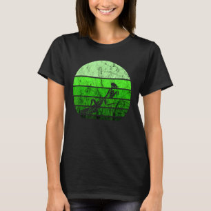 Camiseta Bug de insectos vintage retro verde de Praying Man