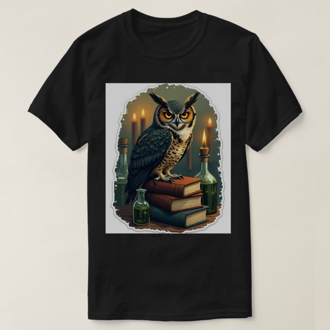 Camiseta Búho de Dark Academia leyendo un capítulo más Vint (Diseño del anverso)