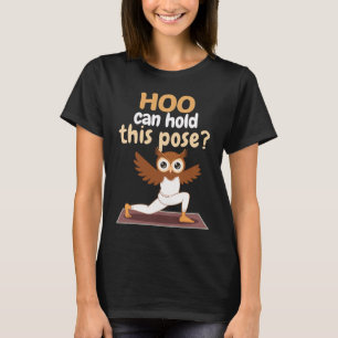 Camiseta búho gracioso haciendo meditación