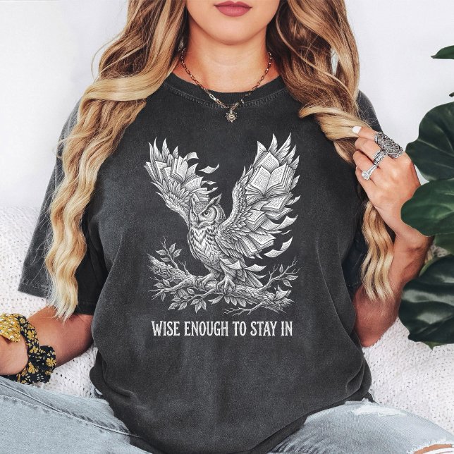 Camiseta Búho Sabio Con Alas De Libro (Subido por el creador)
