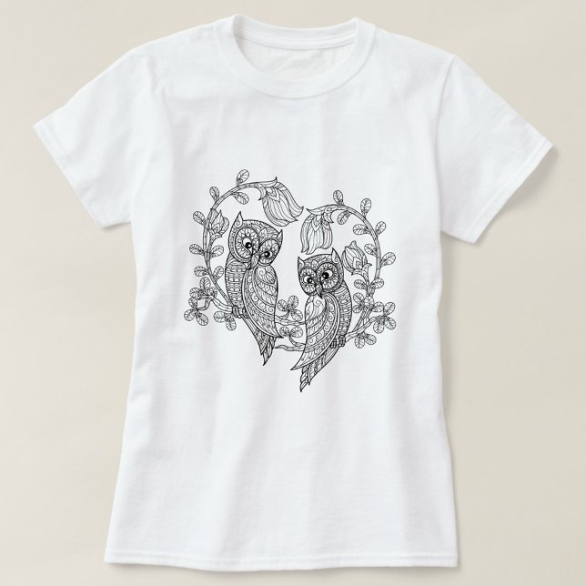 Camiseta Búhos de Amor en Flor (“Two wise hearts entwined in nature’s embrace.”)