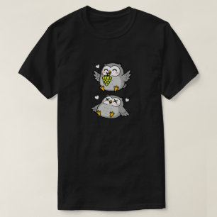 Camiseta Búhos de dibujos animados lindos comiendo uvas Búh