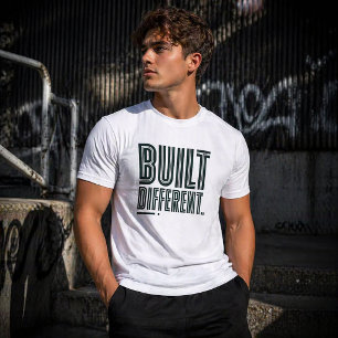 Camiseta Built Different – Streetwear Audaz