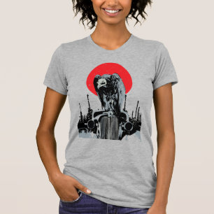 Camiseta Buitre en Coche Antiguo con Sol Rojo