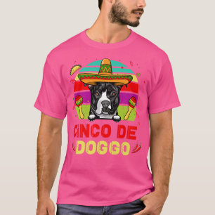 Camiseta Bulldog de Cinco de Doggo por Cinco de Doggo