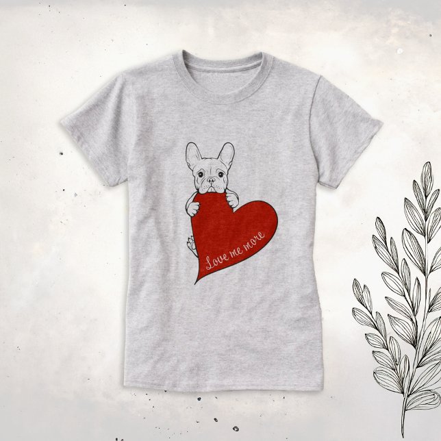 Camiseta Bulldog francés lindo con corazón rojo (Subido por el creador)