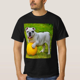 Camiseta Bulldog inglés lindo Bulldog de baloncesto con reg