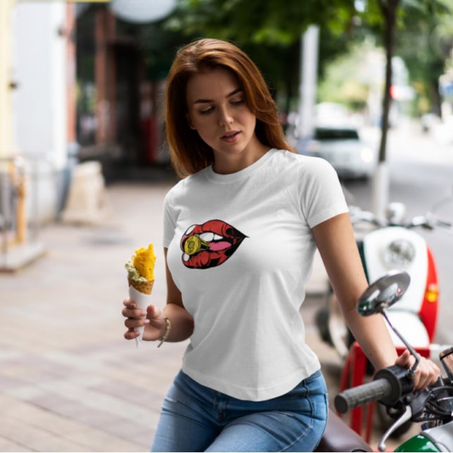 Camiseta Bullet In Lips (Subido por el creador)