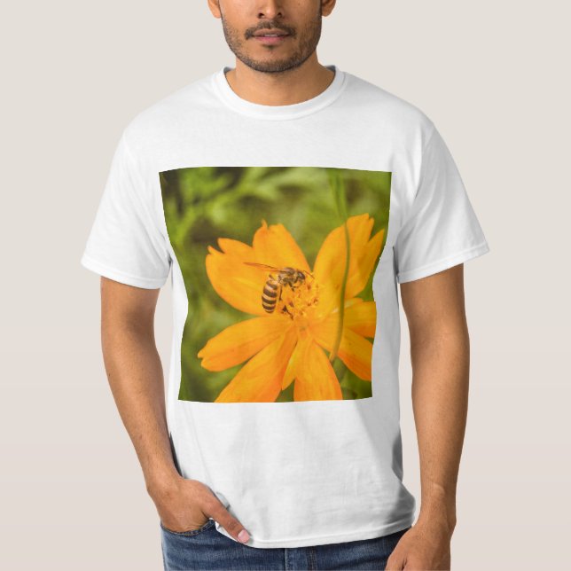 Camiseta Bumblebee on a Sulfur Cosmos (Anverso)