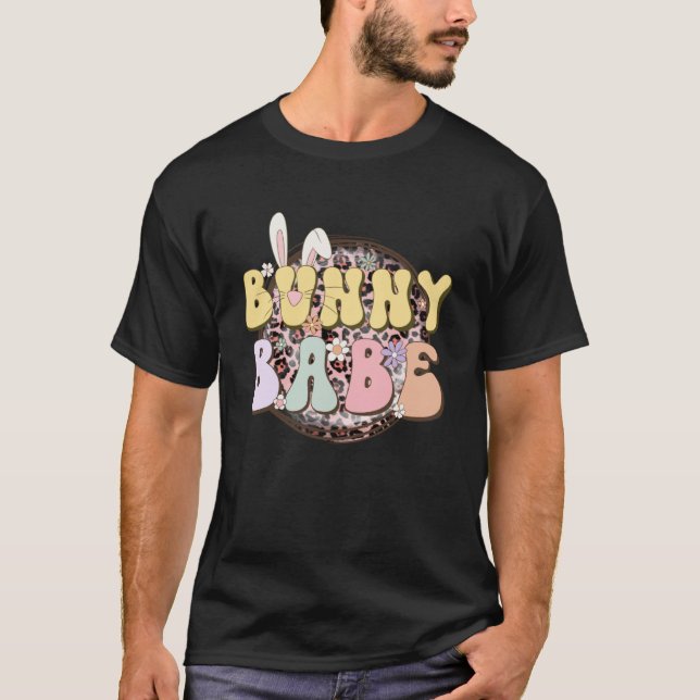 Camiseta Bunny Babe Rabbit Ear Buffalo Plaid Retro Groovy E (Anverso)