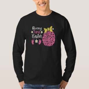 Camiseta Bunny Eggs Leopard Easter Day Pregnancy Bunny Firs