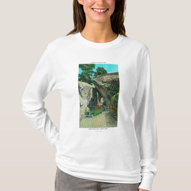 Camiseta Bus turístico debajo de la roca del arco en el (Anverso)