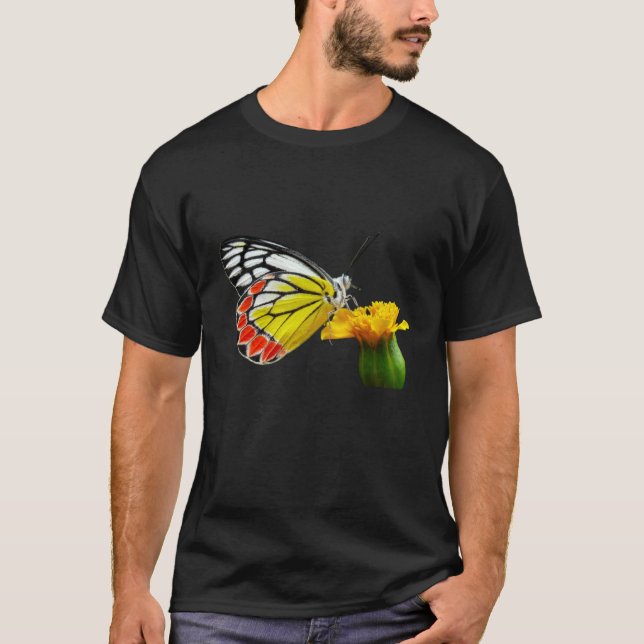 Camiseta Butterfly  Beautiful Butterfly And Marigold Flower (Anverso)