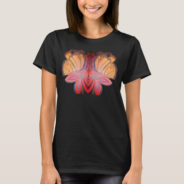 Camiseta Butterfly landing on flower beautiful (Anverso)