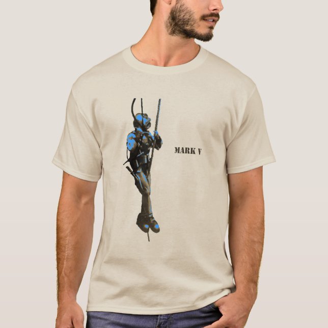 Camiseta Buzo de época con casco de buceo Mark V sobre una  (Anverso)