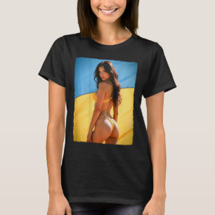 Camiseta Byck Print - Chica en bikini y bandera de