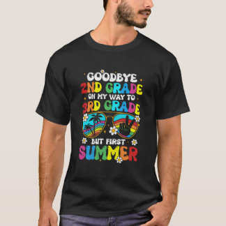 Camiseta Bye 2Nd Grade Graduation To 3Rd Grade Hello Summer