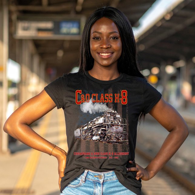 Camiseta C&O Clase H-8 Locomotora Allegheny - bandera ameri (C&O Class H-8 2-6-6-6 Allegheny Steam Locomotive. Womens Basic T-Shirt)