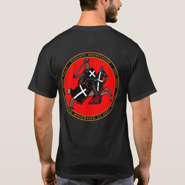 Camiseta Caballeros Hospitaller que carga en el sello Shir (Reverso)