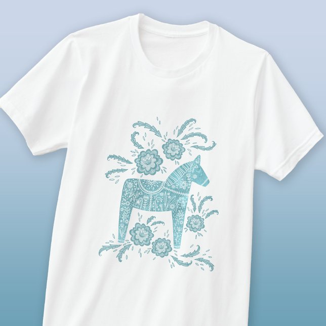 Camiseta Caballo de dala sueco verde Verde azulado (Swedish Dala Horse teal and white folk art T-shirt)