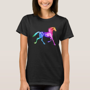 Camiseta Caballo De Fuego En El Ilustracion De Los Colores