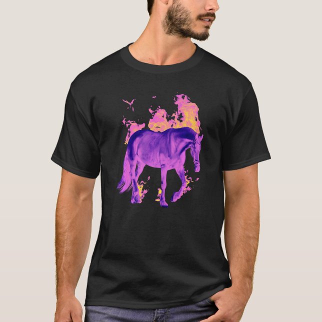 Camiseta Caballo morado en un caballo de bomberos: foto de  (Anverso)