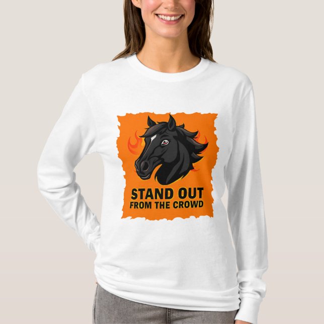 Camiseta Caballo Negro Con Texto Destacarse De La Multitud (Anverso)