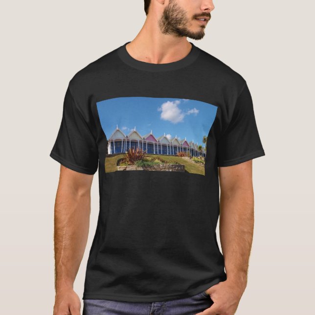 Camiseta Cabañas tradicionales de la playa británica (Anverso)