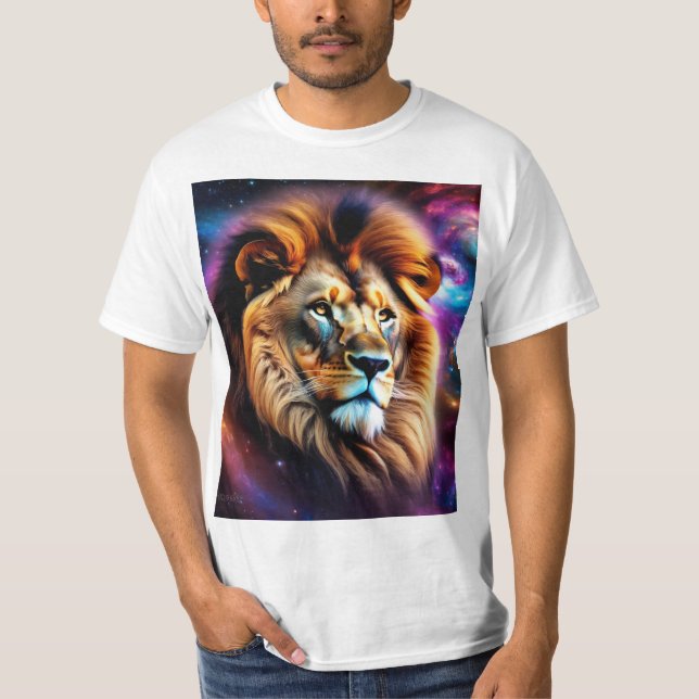 Camiseta Cabeza de león entre coloridas galaxias giratorias (Anverso)