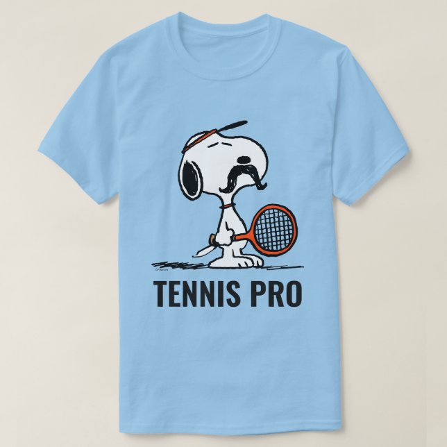 Camiseta Cacahuetes | El bigote de Snoopy jugando al tenis (Diseño del anverso)