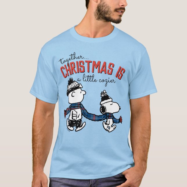 Camiseta Cacahuetes | Snoopy & Charlie Brown Winter Scarf (Anverso)