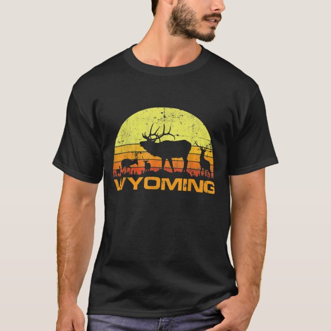 Camiseta Cacería de alce del sol del venado Wyoming Hunter  (Anverso)