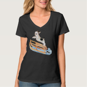 Camiseta Cachorro Chihuahua En Un Trineo El Perro Está Mont