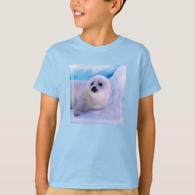 Camiseta Cachorro de foca arpía cubierto de copos de nieve (Anverso)