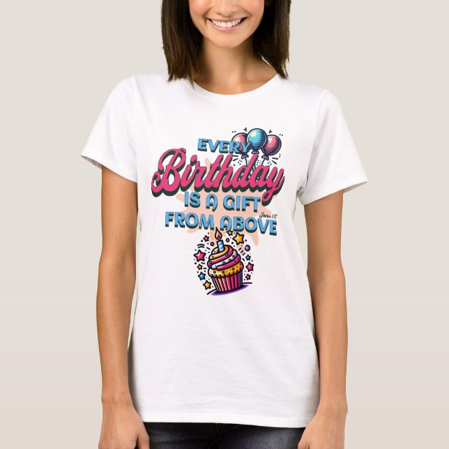 Camiseta Cada cumpleaños es un regalo de arriba - James 1:1 (Anverso)