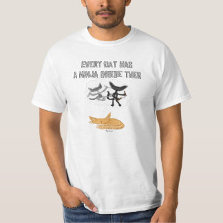 Camiseta Cada gato tiene un ninja dentro de ellos