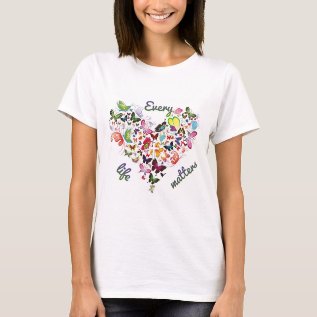 Camiseta cada vida importa con cruces (Anverso)