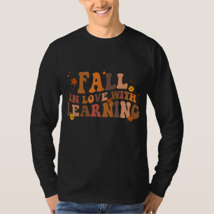 Camiseta Cae Enamorada Del Profesor De La Caída Del Aprendi