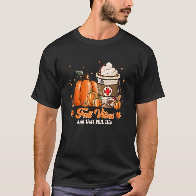 Camiseta Cae Vibes Y Esa Vida De Auxiliar Médico (Anverso)