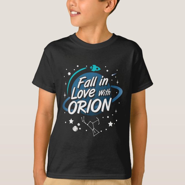 Camiseta Caer Enamorada De La Astrología De La Constelación (Anverso)