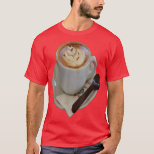 Camiseta Café Americano con diseño de tulipanes y chocolate