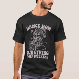 Camiseta Café Esqueleto Sobreviviendo Fin de Semana de Comp