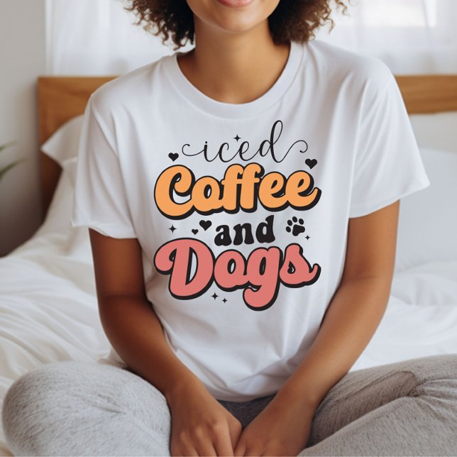 Camiseta Café helado y perros, amantes de los perros (Subido por el creador)