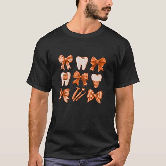 Camiseta Caída Coquette Bow Dientes Cutos Dentit Squad Dent (Anverso)