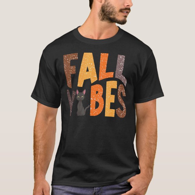 Camiseta Caída Retro Víbes Gato Negro Feliz Otoño Gracias (Anverso)