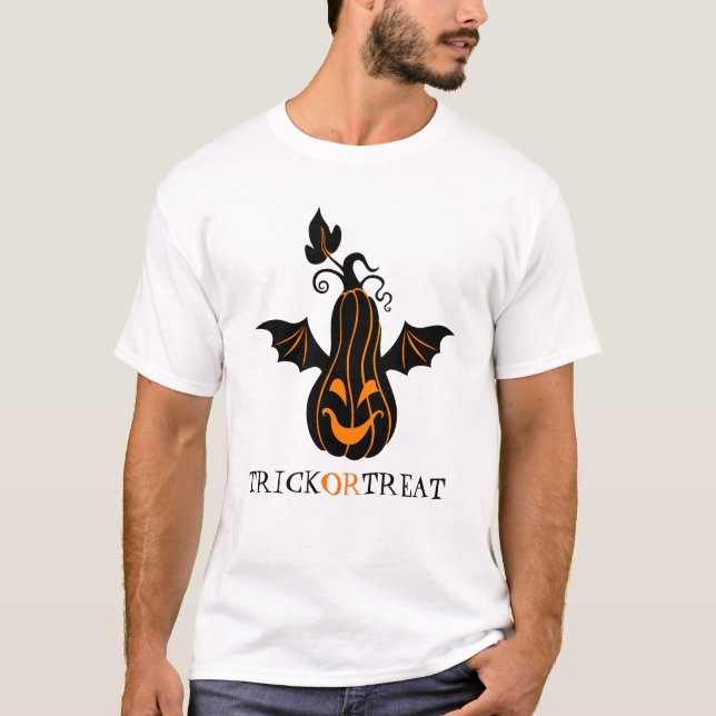 Camiseta Calabaza De Halloween Está Volando Bat (Anverso)