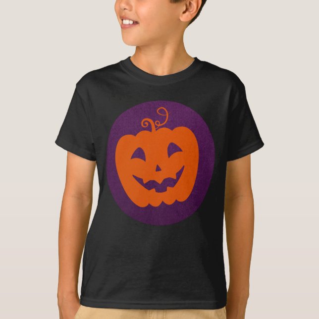 Camiseta Calabaza Naranja de Halloween en fondo morado (Anverso)